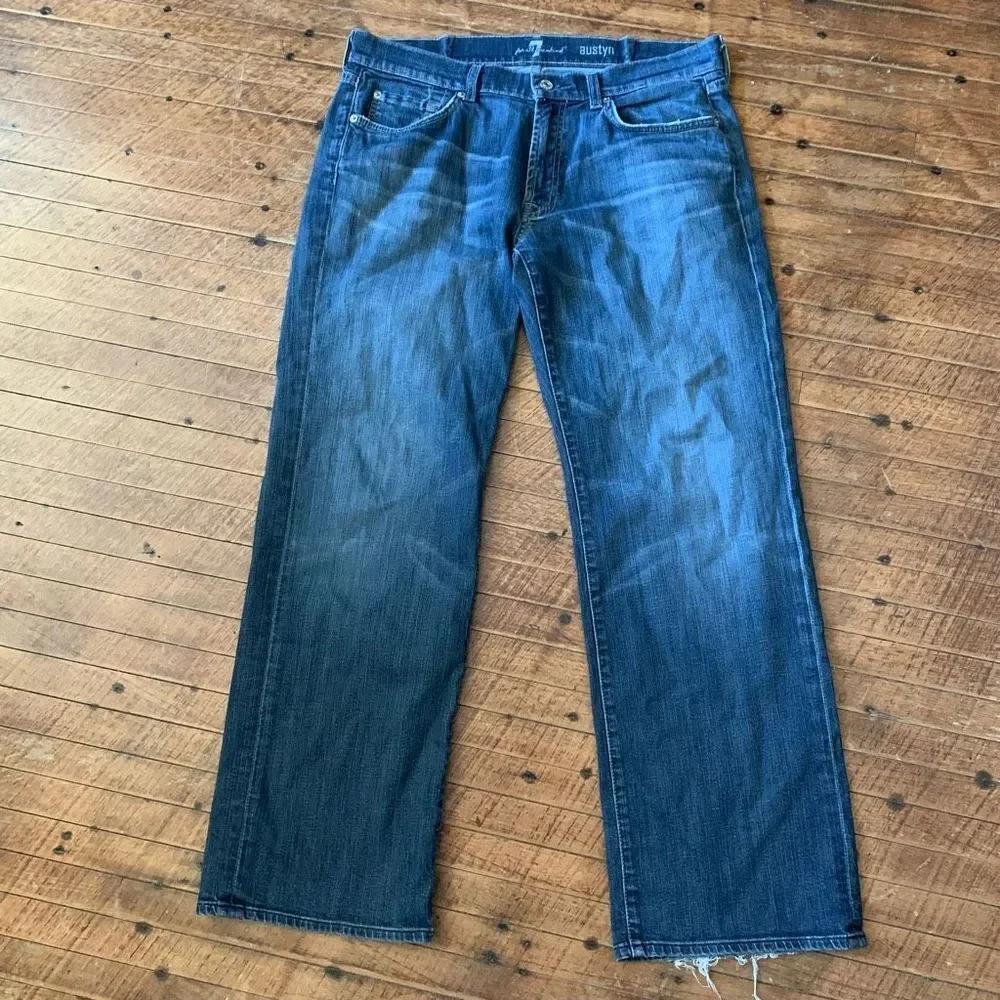 7 for All Mankind Austyn distressed straight leg 32 jeans